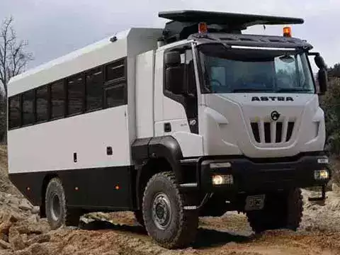 Camions Iveco Astra Bus - export Afrique 