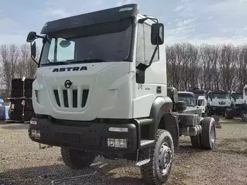 Chassis cabine 4x4 - Iveco Astra - export Afrique 