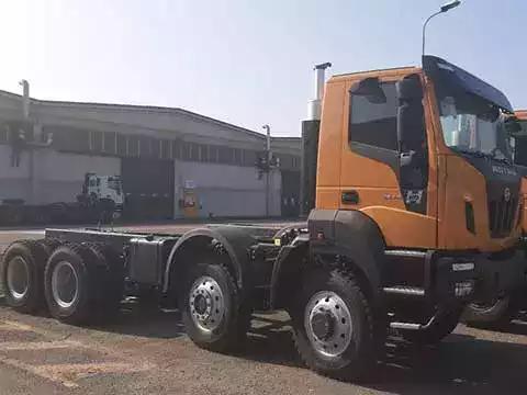 Chasis cabina 8x6 - Iveco Astra - export Afrique 