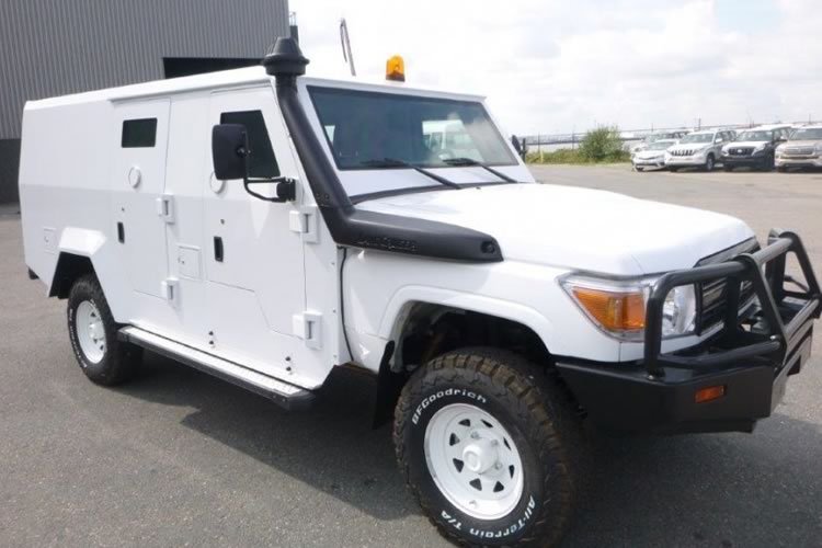 Toyota 4x4 armored vehicles export Africa - pics 1